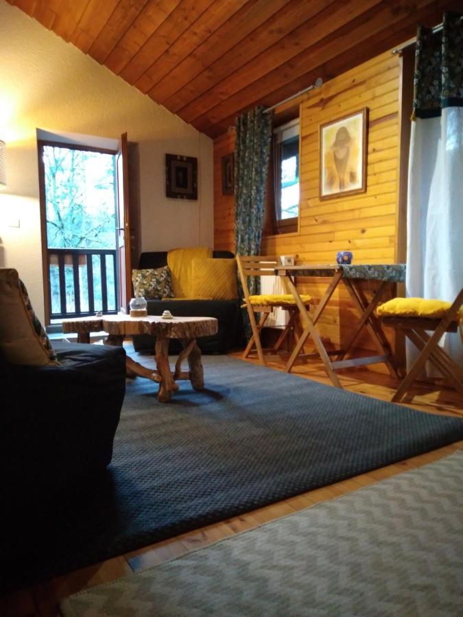 Au Fil De L Ance Bed and Breakfast Beauzac Exteriör bild